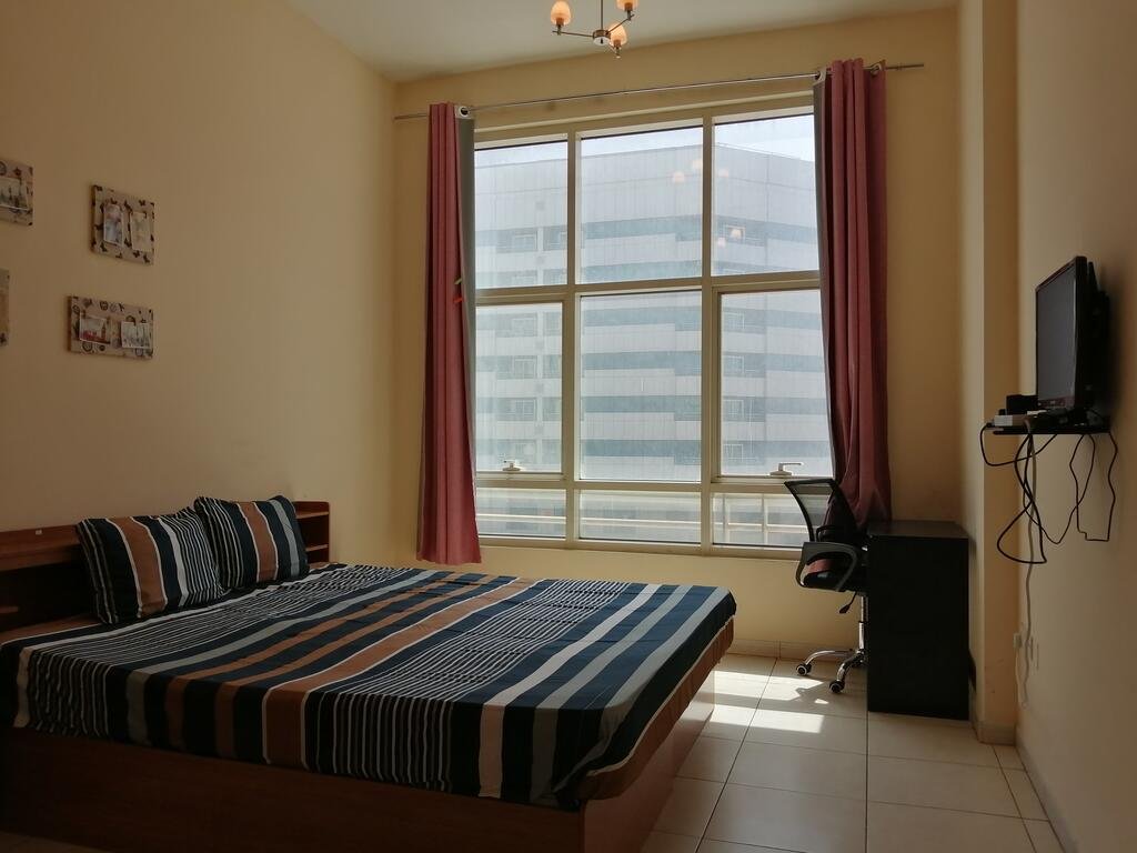 Affordable Couple Rooms Next To Metro And Near To All Tourist Destinations - Accommodation Abudhabi