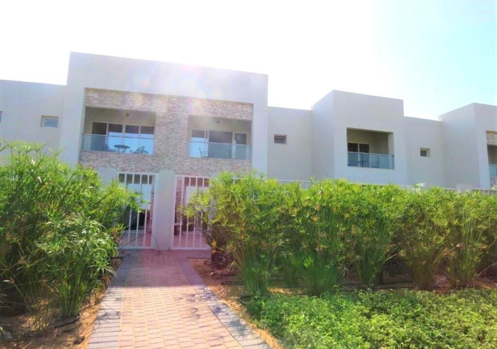 Holiday Home 3 bedroom  Beachfront - Find Your Dubai