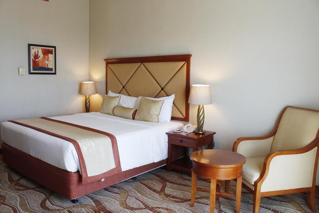 Al Diar Capital Hotel - Accommodation Dubai