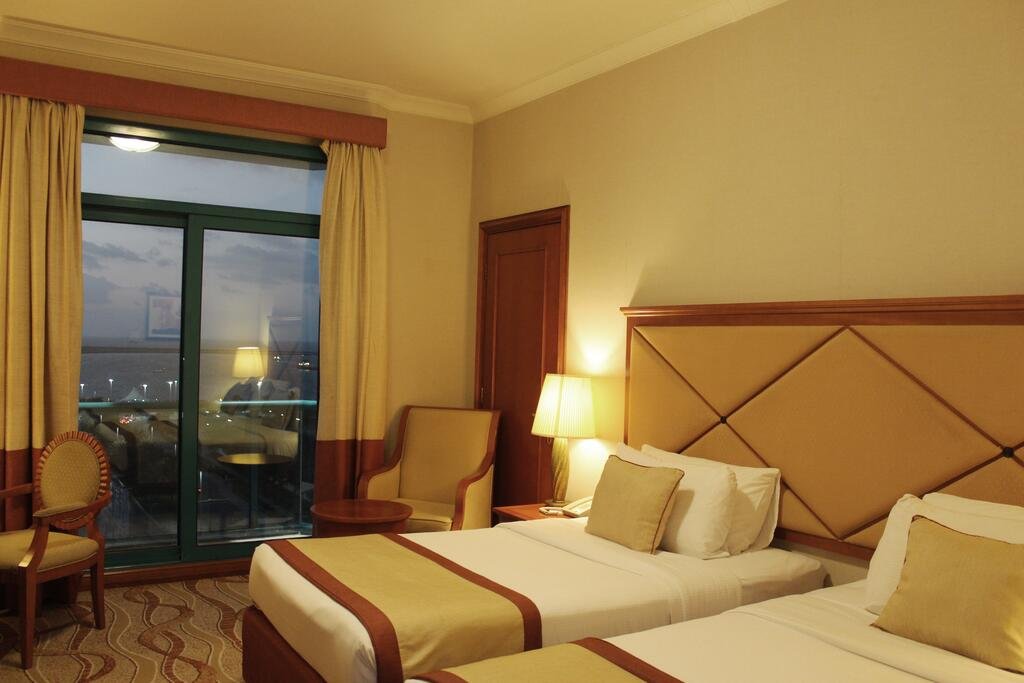 Al Diar Capital Hotel - Accommodation Dubai
