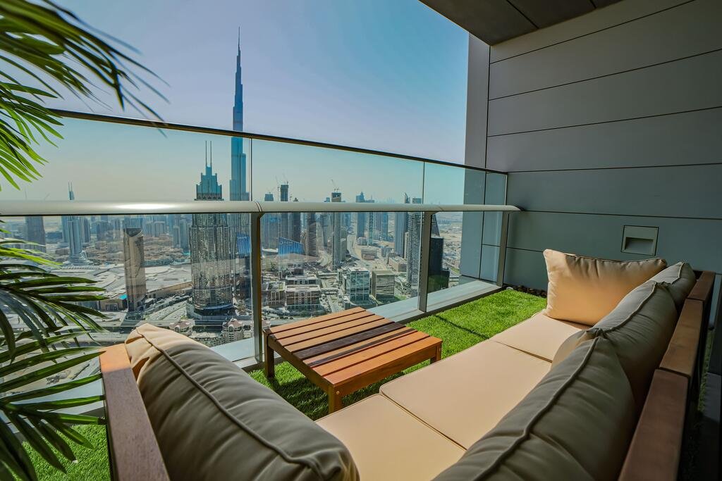 Iconic 2 BR And Guest Burj Khalifa Views Best Tower In DIFC - thumb 1