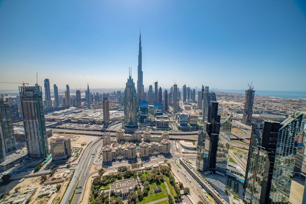 Iconic 2 BR And Guest Burj Khalifa Views Best Tower In DIFC - thumb 0