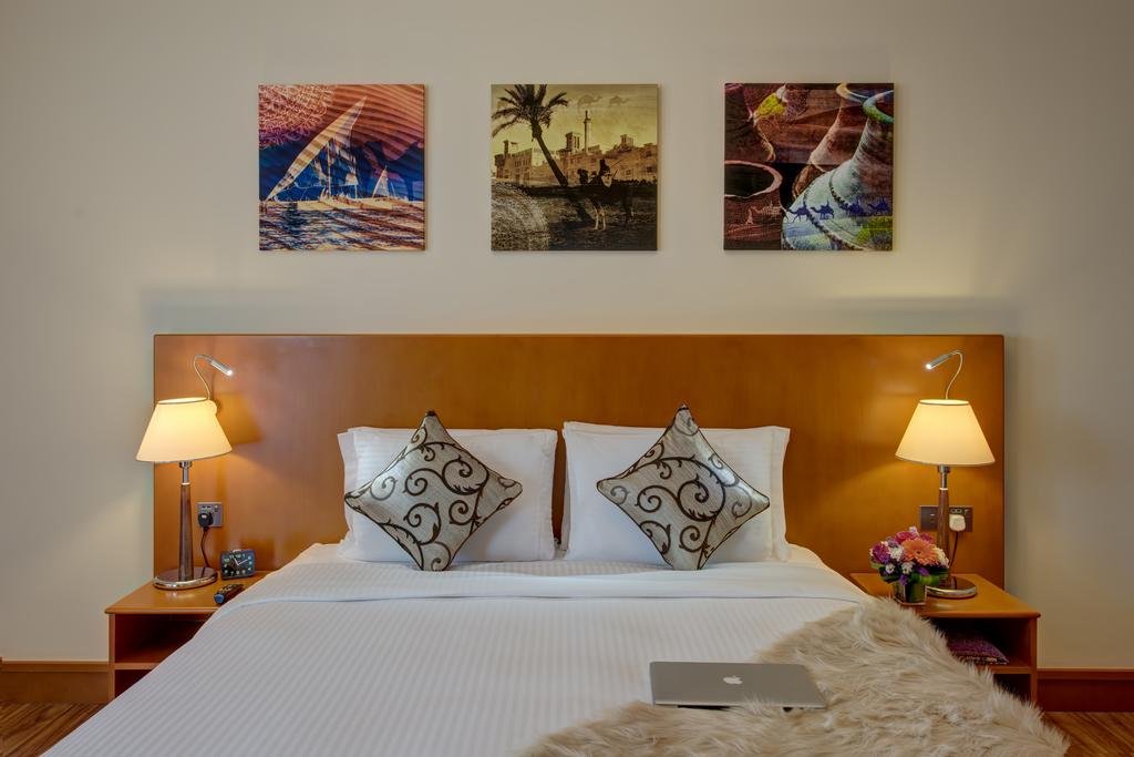 J5 One Bedroom Holiday Homes Dubai Investment Park - thumb 1