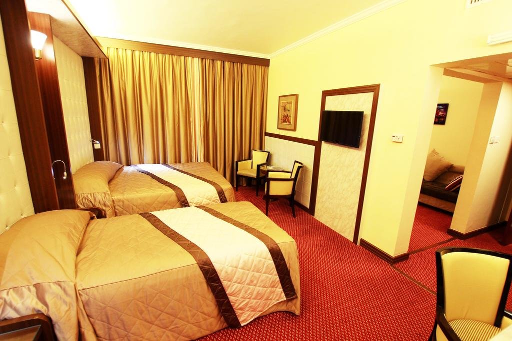 Al Khaleej Grand Hotel - Accommodation Dubai