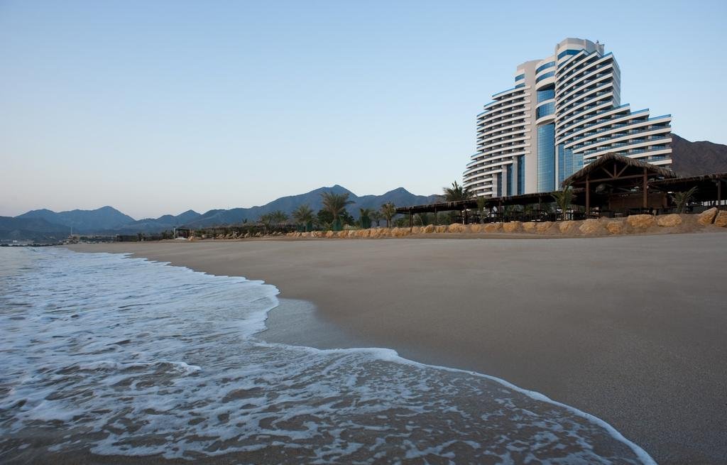 Le Meridien Al Aqah Beach Resort - thumb 2