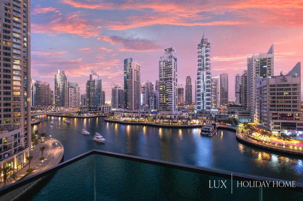 LUX - Contemporary Suite With Full Marina View - thumb 3