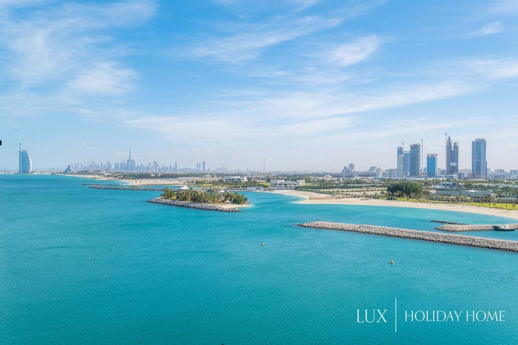 LUX - Opulent Island Suite Burj Khalifa View 1 - thumb 7