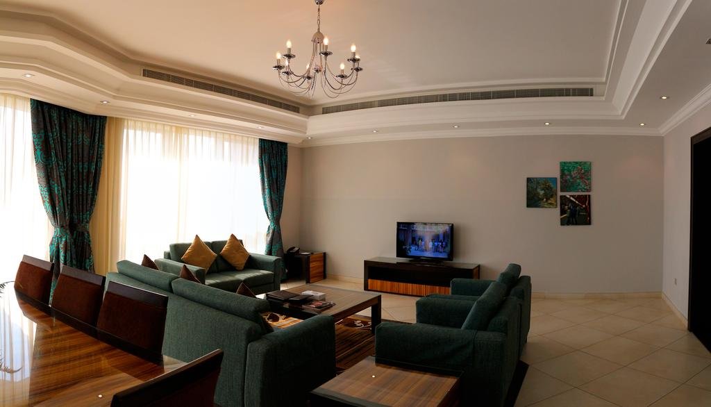 Al Majaz Premiere Hotel Apartments - Accommodation Dubai 6