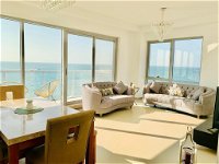 Luxurious 2 bedroom Apartment - Direct Seaview Accommodation Dubai