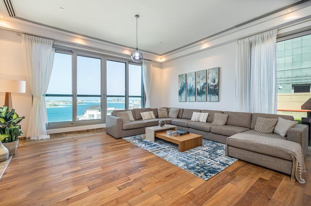 Luxurious 4 BR Plus Maids Penthouse With Sea View