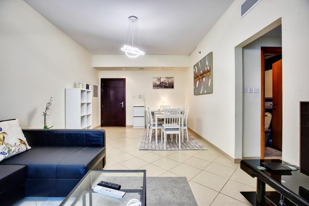 Apricus Holiday Homes - Beautiful 2 Bdrm Apartment Near Metro - Accommodation Dubai 2