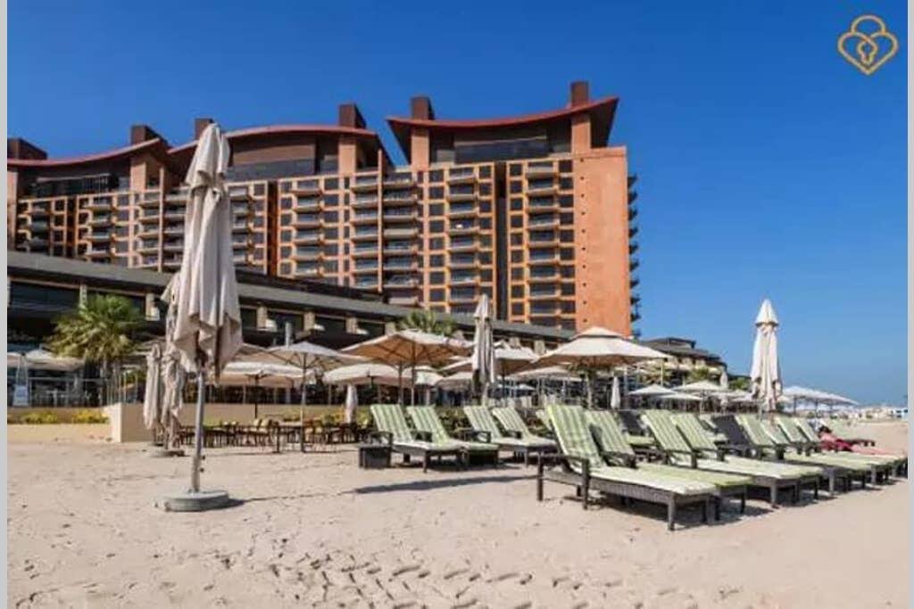 Beach Front Stylish Apartment On The Palm - Accommodation Dubai 1