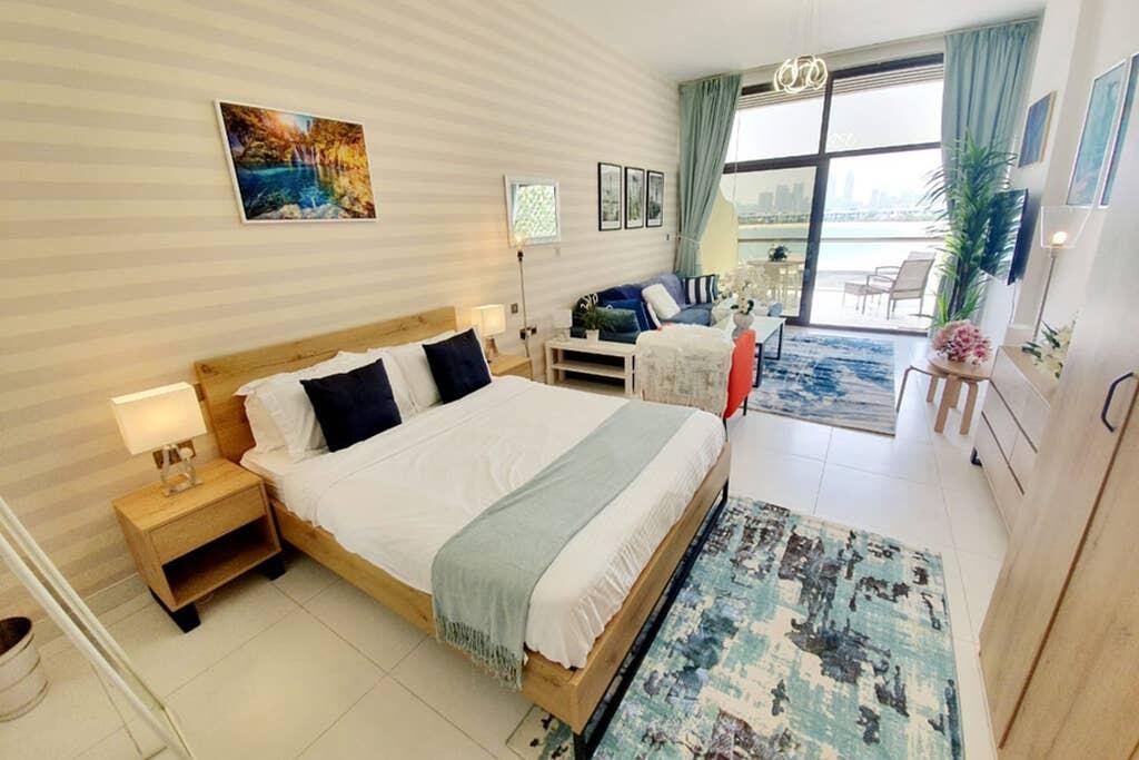 Beach Front Stylish Apartment On The Palm - Accommodation Dubai 2
