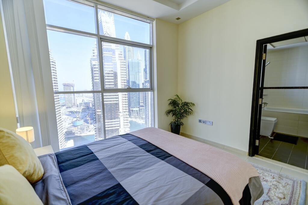 Beautiful And Bright 3BR Entire Apartment With Full View Of Marina And Beach - Accommodation Dubai 3
