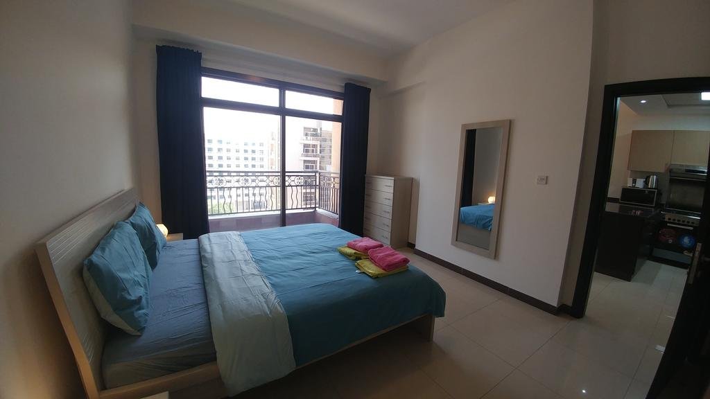 Beautiful, Modern Apartment With Balcony - Accommodation Dubai 2