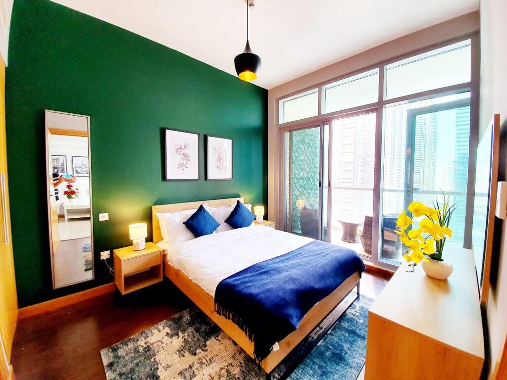 Beautifully Designed 1 Bed With Marina Views - Accommodation Abudhabi