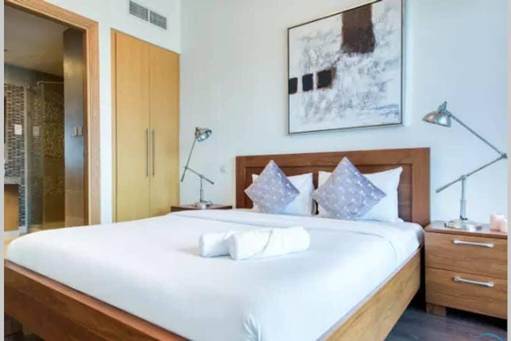 Beautifully Furnished 1 Bed With Marina Views - Accommodation Abudhabi 5