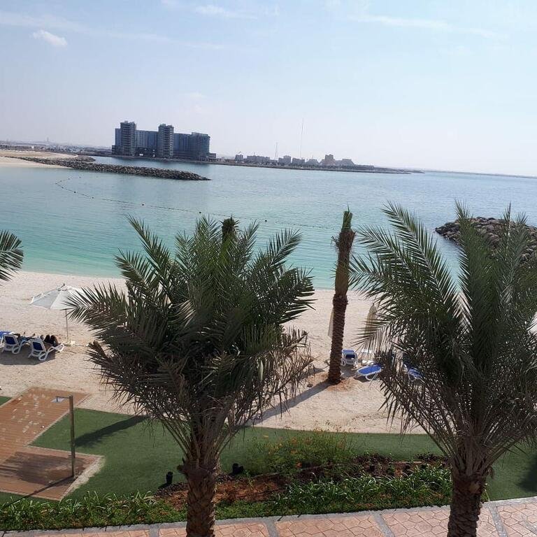 2 Bedroom Deluxe Beach Apartment Al Marjan - Accommodation Dubai 3