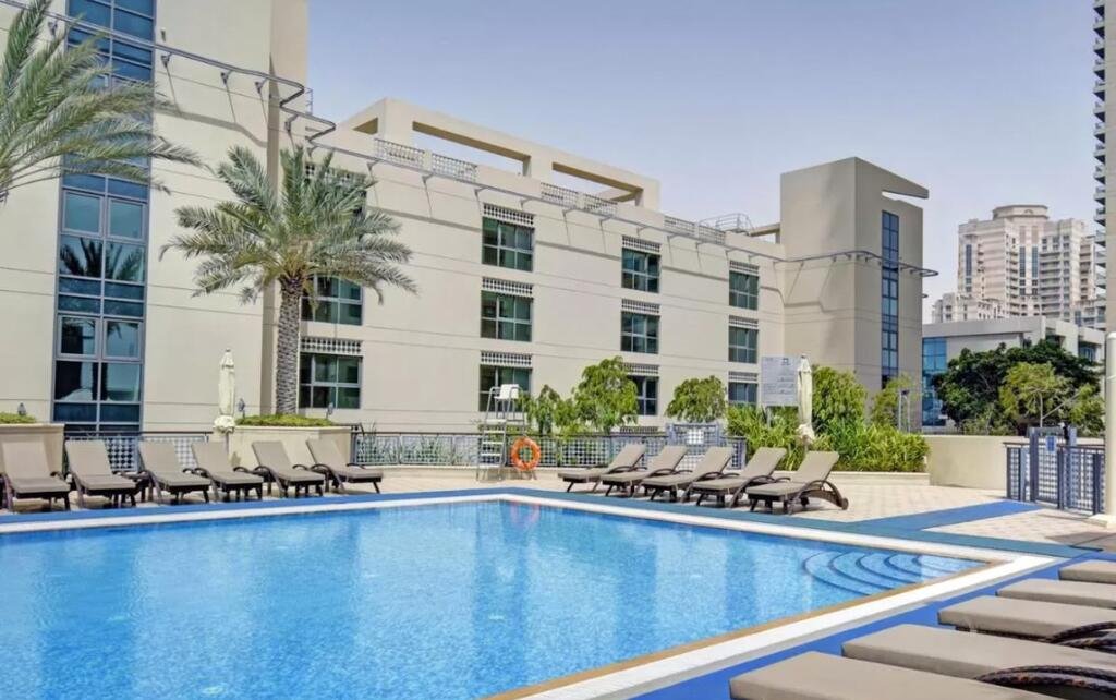 Bespoke Luxury! Furnished 1BR In Greens - Accommodation Dubai 5