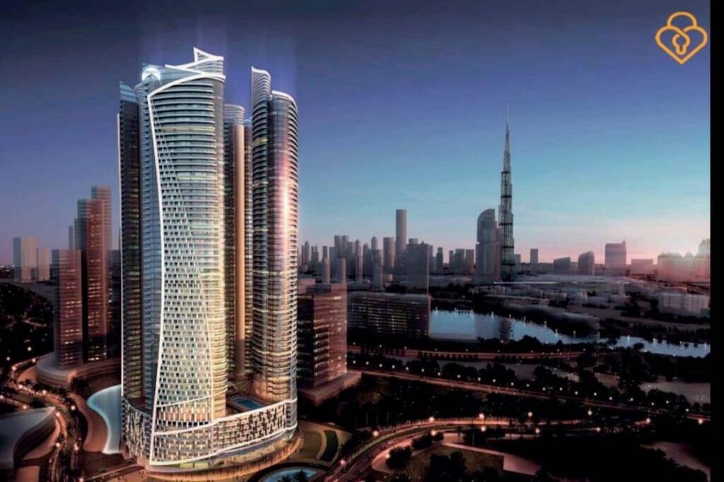 Brand New 1 B/R Apt In Paramount Towers By Damac - thumb 0