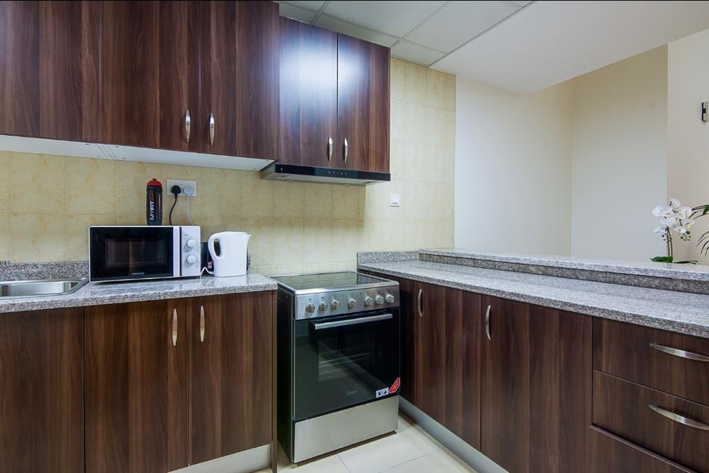 Canal View One Bedroom Apartment - Accommodation Dubai 6