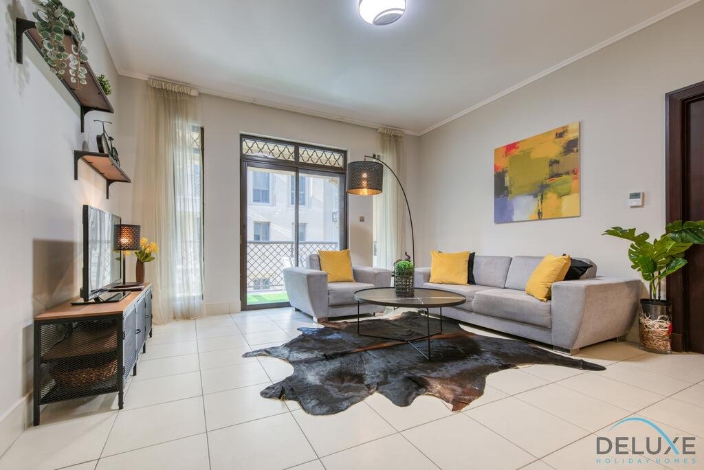 Cheerful 2-bedroom Apartment At Zaafaran 1, Downtown Dubai By Deluxe Holiday Homes - Accommodation Dubai 7