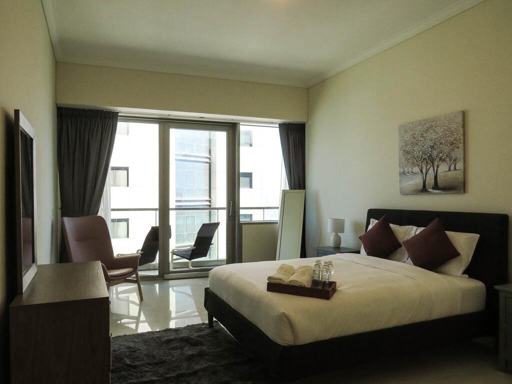 Comfortable Partial Palm View 1 BR Dubai Marina - Accommodation Abudhabi 0