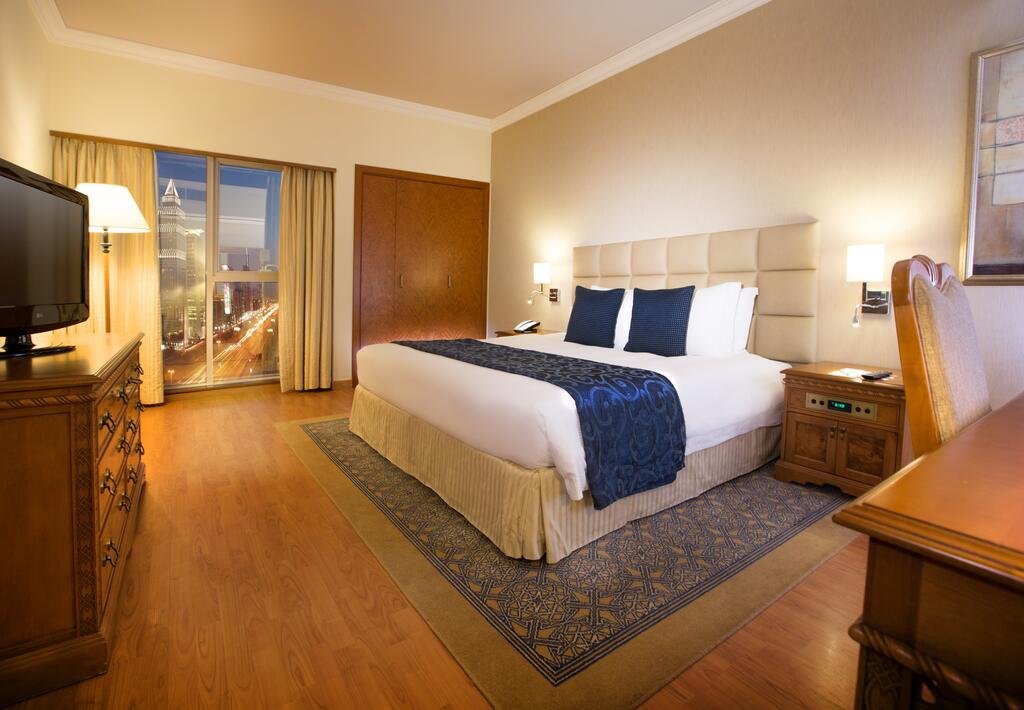 Crowne Plaza - Dubai Apartments, An IHG Hotel - Accommodation Dubai 4