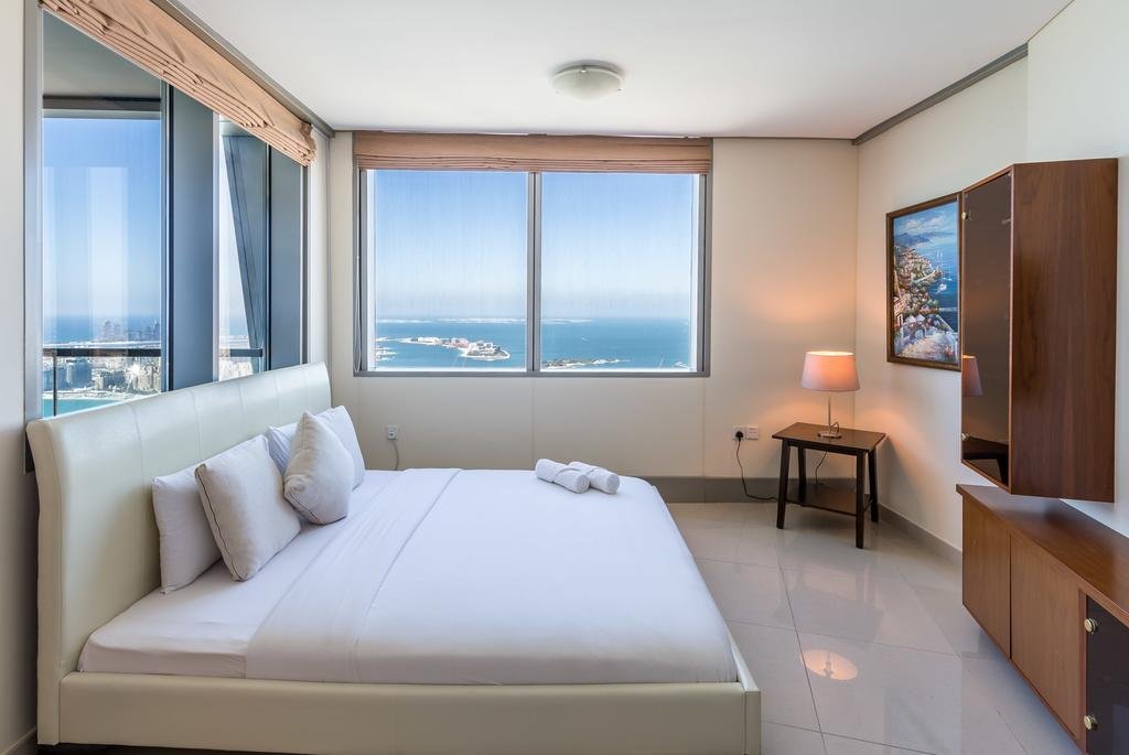 2BR With Breathtaking Sea View In Ocean Heights By Deluxe Holiday Homes - Accommodation Dubai 3