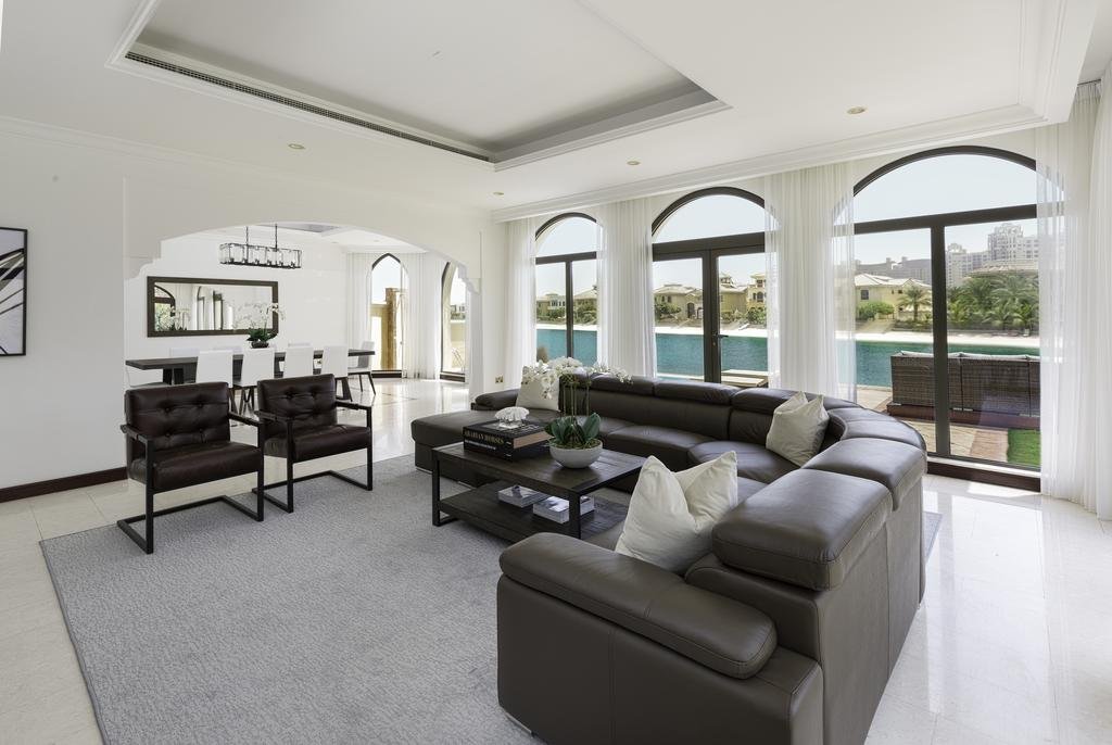 Designer 3 Story Palm Villa - Accommodation Dubai 1
