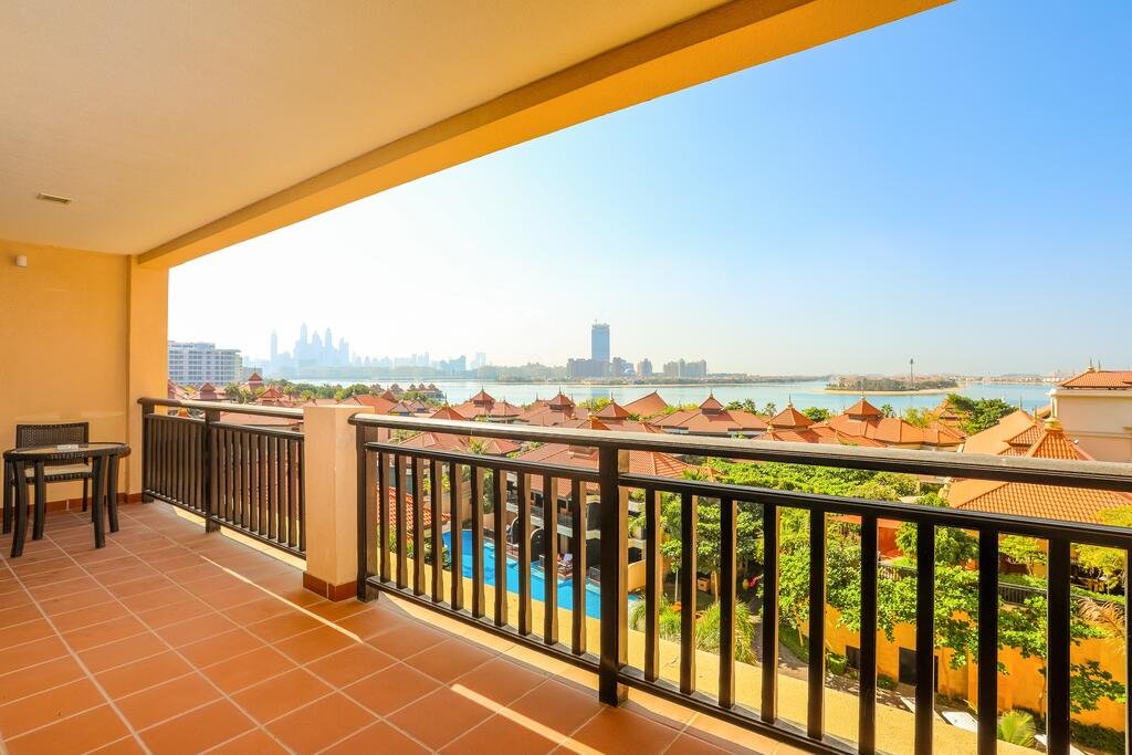 Dubai, Anantara, Luxury 1BR Apartment On Palm Jumeirah, Pool, Gym, Sea - thumb 1