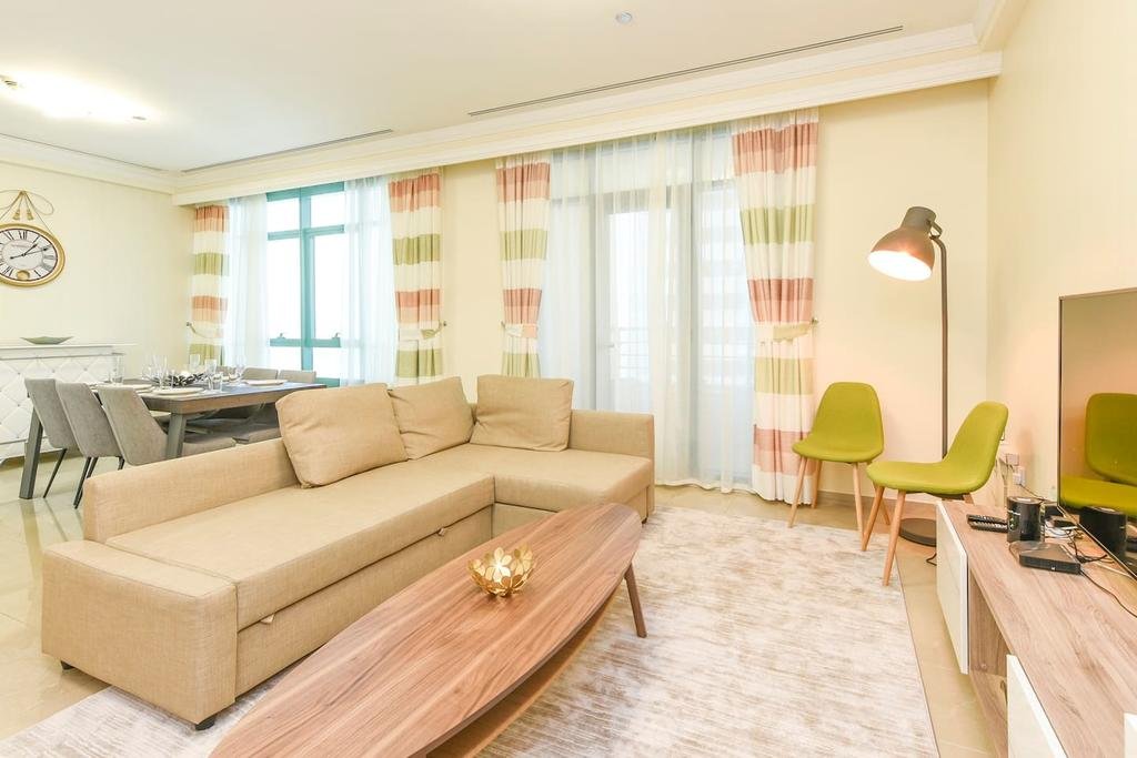Elegantly Colored 2BR With Partial Sea Views - Accommodation Dubai 0