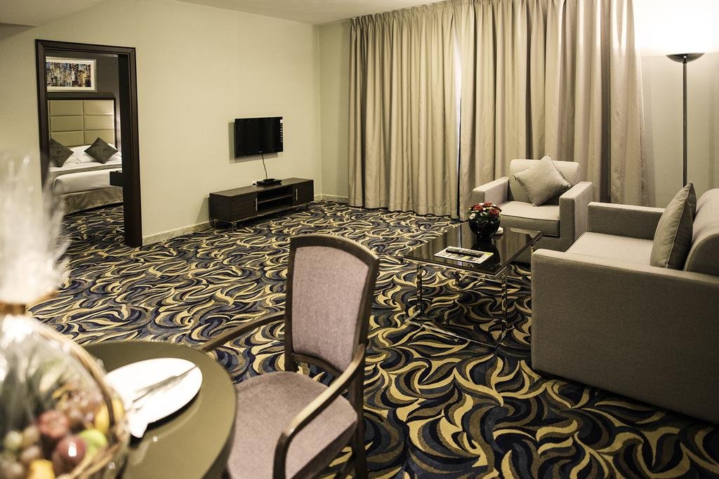 Emirates Plaza Hotel - Accommodation Abudhabi 3