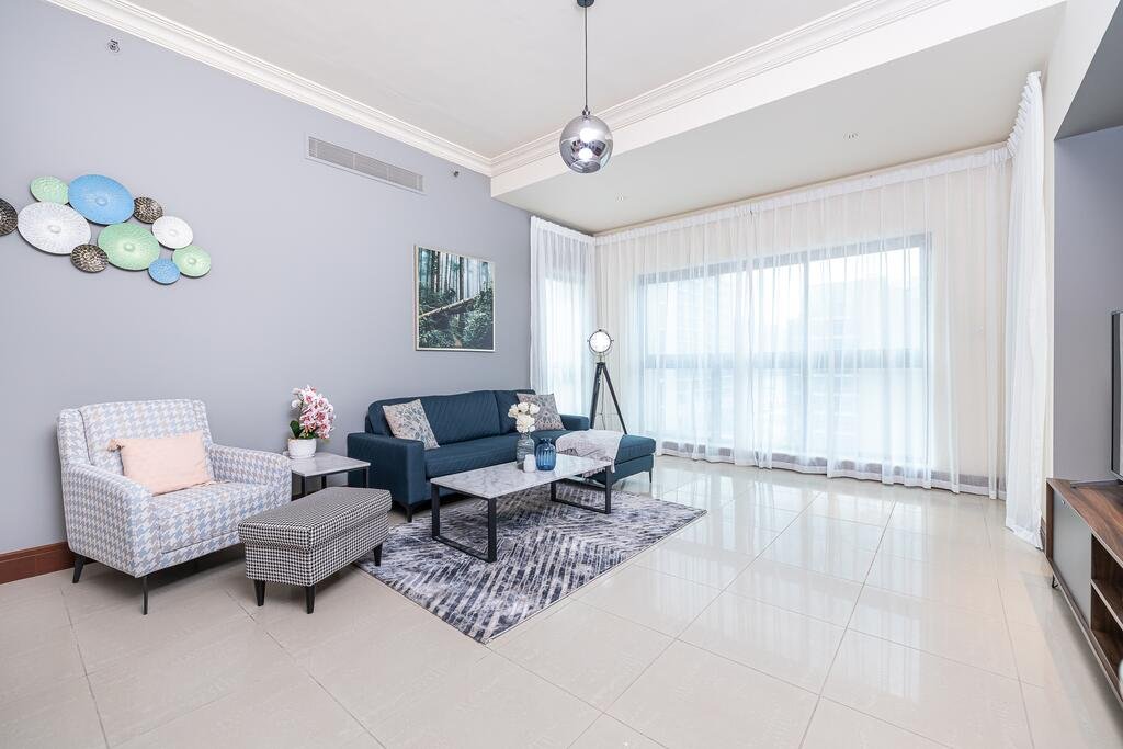 Exquisite Spacious 2BR With Maids In Golden Mile - Accommodation Abudhabi 0