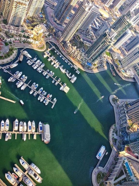 Fabulous 1 BR Dubai Marina & Full Marina View - thumb 3