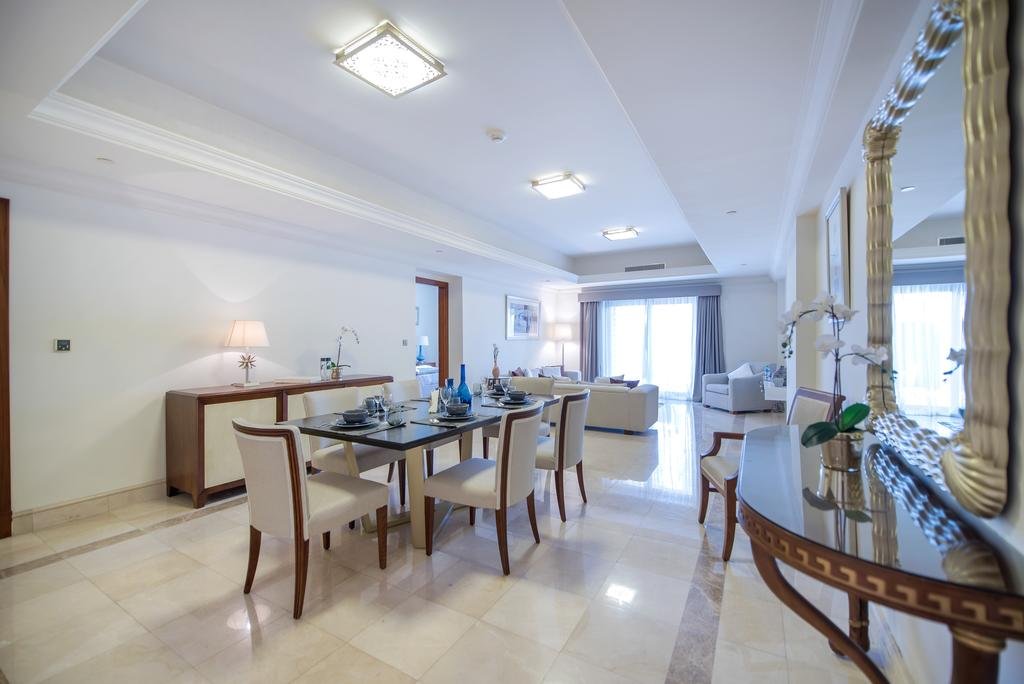 Fairmont Palm Jumeirah Luxurious 3BR Townhouse With Maid's & Private Pool - Accommodation Abudhabi 3