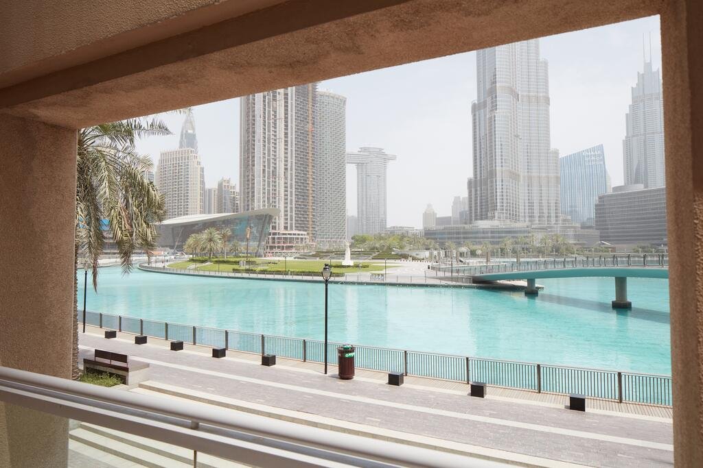 Fantastay Exotic 3 Bdr Duplex Villa With Fountain Views In Downtown Dubai - Accommodation Abudhabi 1