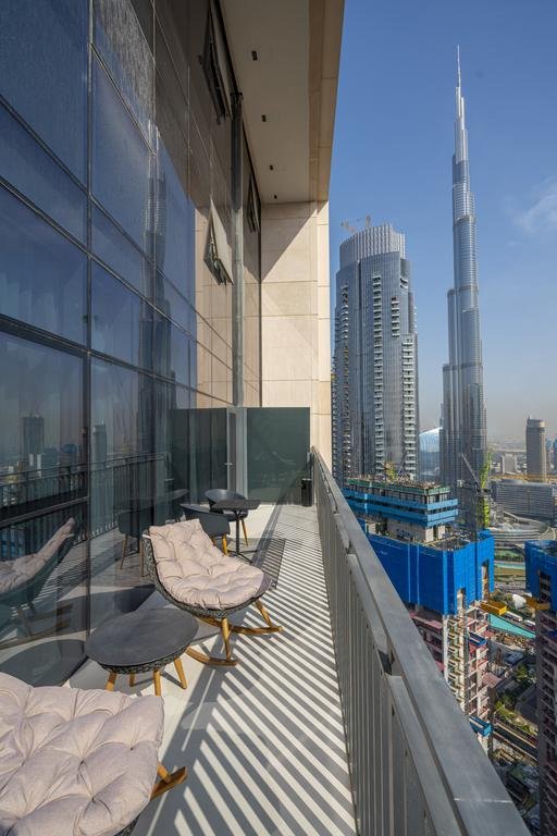 Fantastay Spacious 3 BDR Plus Maids With Burj Khalifa View - Accommodation Abudhabi