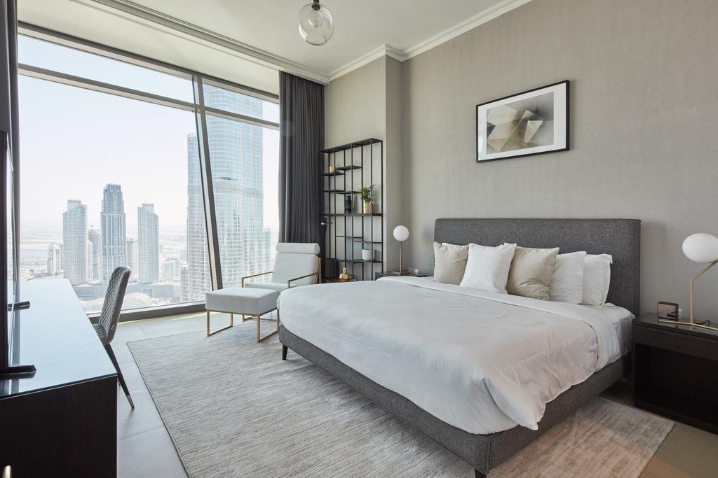 Fantastay- Burj Vista 03 BR Plus Maids Apartment - Accommodation Abudhabi