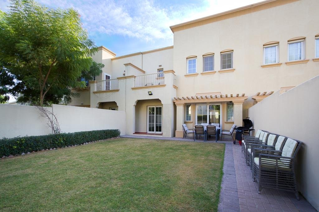 Four Bedroom Villa For 12 Pax - The Springs - Accommodation Dubai 4