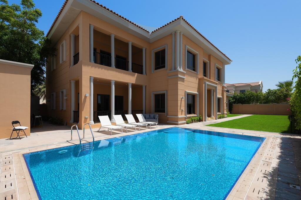 Maison Privee - Luxury 5BR Villa With Private Pool And Beach