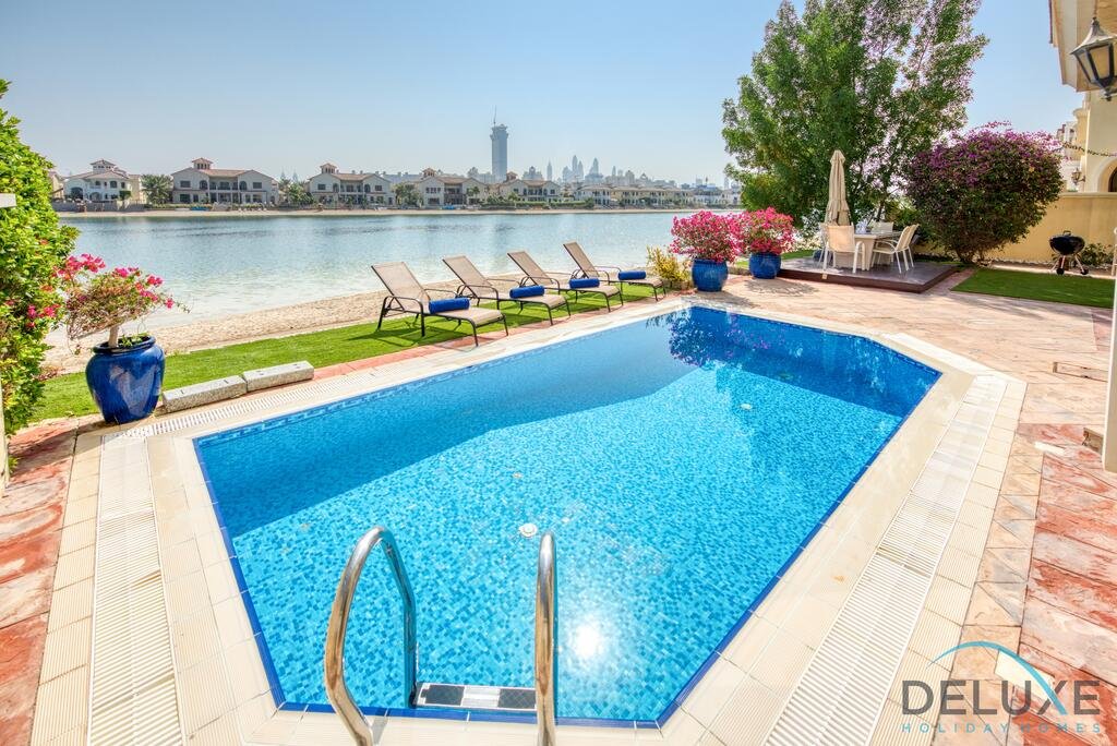 Premier 6BR Villa With Private Pool On Palm Jumeirah - thumb 3