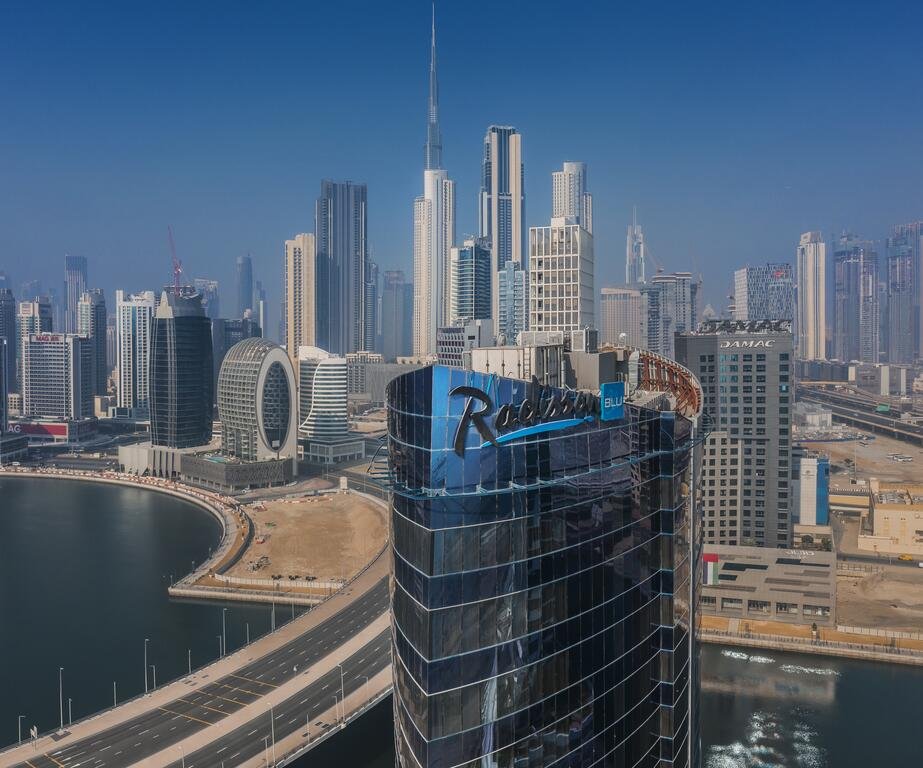 Radisson Blu Hotel, Dubai Canal View - thumb 1