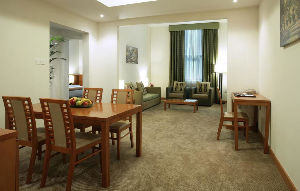 Ramada Hotel & Suites By Wyndham Ajman - thumb 4