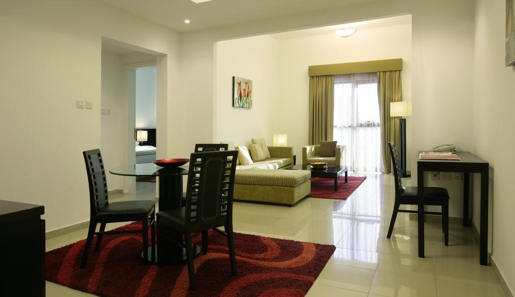 Ramada Hotel & Suites By Wyndham Ajman - thumb 7