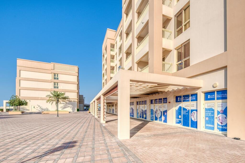 RH - Spacious Apartment With Balcony, Walking Distance To Beach - thumb 2