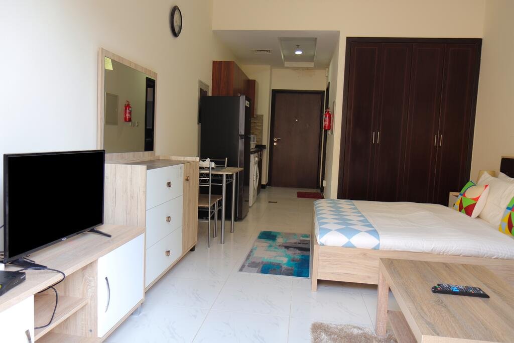 Signature Holiday Homes - Furnished Studio In Knight Bridge Court A, JVC - thumb 6