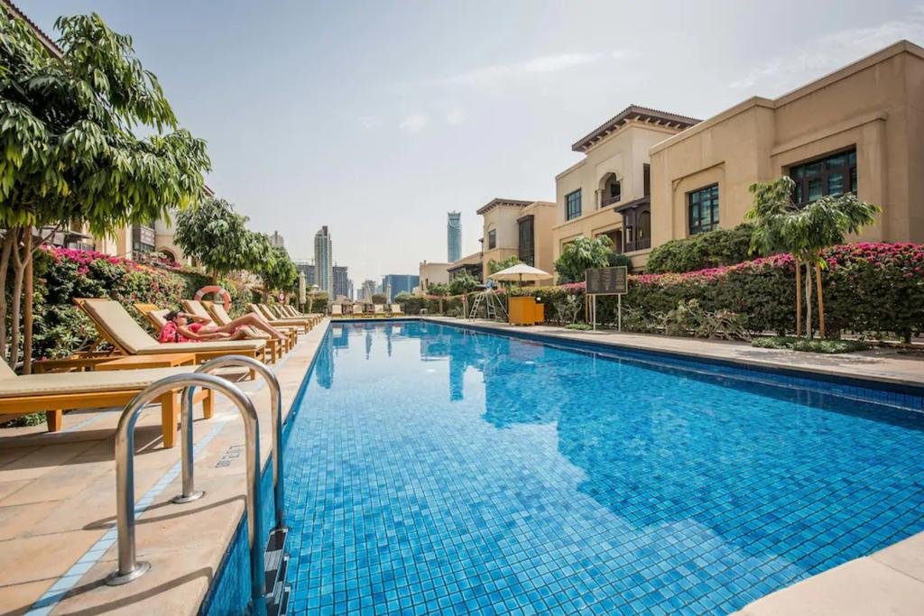 Three Bedroom Apartment In Al Tajer By Deluxe Holiday Homes - Accommodation Abudhabi 4