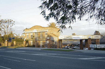 Macleod West VIC Accommodation Melbourne