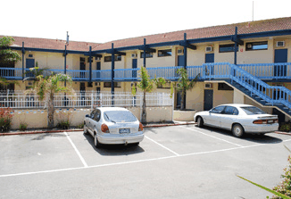 Lakes Central Hotel - Geraldton Accommodation